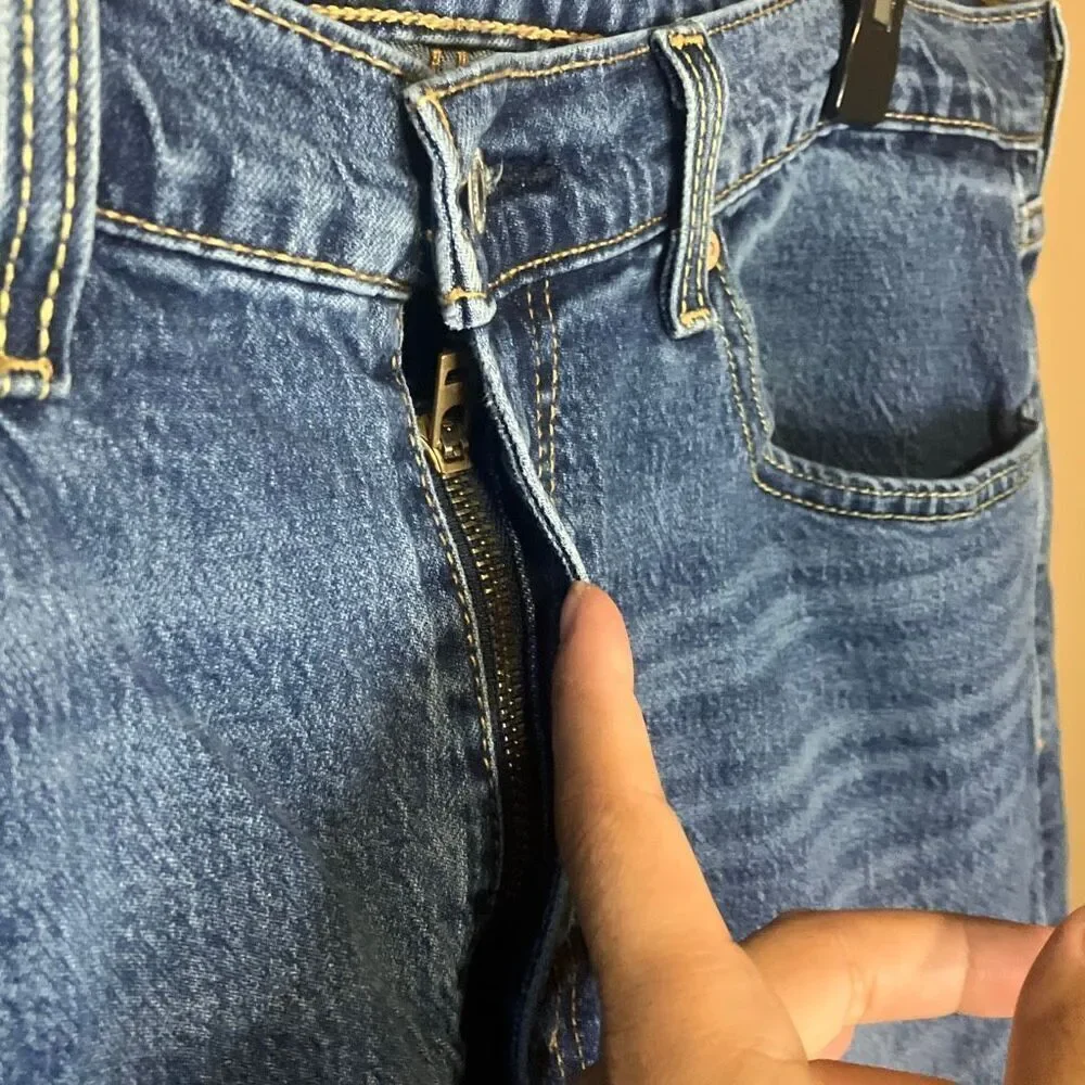 Levi’s 505 medium wash non ripped jeans men’s 36/32 #756